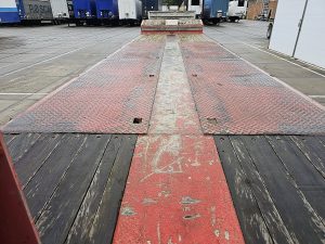Przestrzeń ładunkowa — Nooteboom MCOS-58-04 3X STEER HYDR. RAMP z 2019 roku