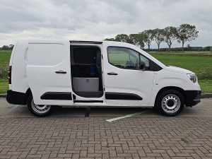 Drzwi boczne przestrzeni ładunkowej — Opel COMBO 1.5 L2 2xZijdeur NAP AC! z 2021 roku