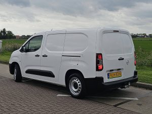 Strona kierowcy z tyłu — Opel COMBO 1.5 L2 2xZijdeur NAP AC! z 2021 roku
