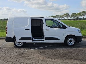 Drzwi boczne przestrzeni ładunkowej — Opel COMBO 1.5 L2 2xZjdeur NAP Eur6 z 2021 roku