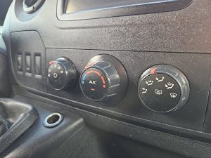 Wyposażenie specjalne wnętrza, ujęcie 2 — Opel MOVANO 2.3 z 2018 roku