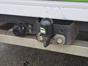 Hak holowniczy — Opel MOVANO 2.3 HIAB018 kraan EURO6 z 2021 roku