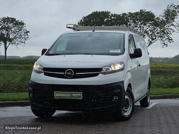 Opel VIVARO 1.5 L2 NAP Euro6 Navi! z 2020 roku, blaszak z zagranicy — przód pojazdu