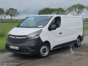 Strona kierowcy z przodu — Opel VIVARO 1.6 z 2017 roku