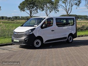 Strona kierowcy z przodu — Opel VIVARO 1.6 L1H1 Kombi 9P Airco z 2019 roku