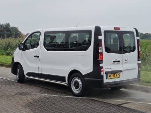 Strona kierowcy z tyłu — Opel VIVARO 1.6 L1H1 Kombi 9P Airco z 2019 roku