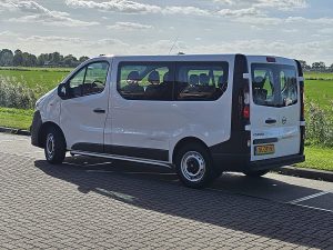 Strona kierowcy z tyłu — Opel VIVARO 1.6 L1H1 Kombi 9P Airco z 2019 roku