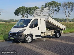 Strona kierowcy z przodu — Peugeot BOXER 2.0 BHDI 130 KIPPER z 2020 roku