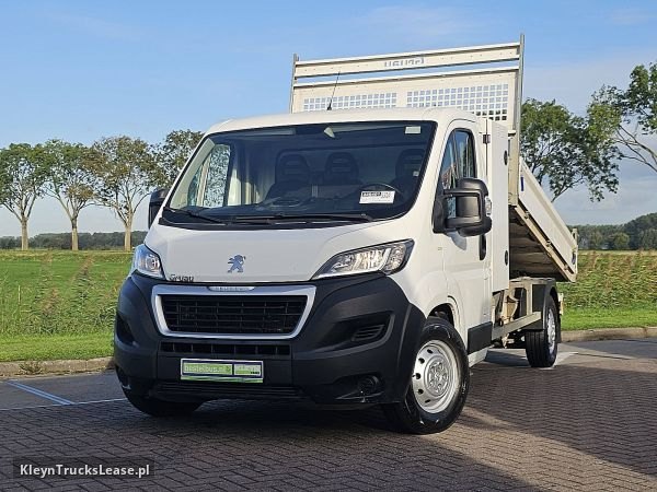 Peugeot BOXER 2.0 BHDI 130 KIPPER z 2020 roku, wywrotka z zagranicy — przód pojazdu