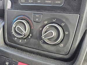 Wyposażenie specjalne wnętrza, ujęcie 2 — Peugeot BOXER 2.0 Kipper Airco Euro6! z 2021 roku
