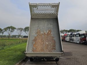Przestrzeń ładunkowa — Peugeot BOXER 2.0 Kipper Airco Euro6! z 2021 roku