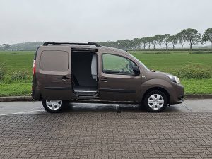 Drzwi boczne przestrzeni ładunkowej — Renault KANGOO 1.5 L1 Automaat Navi NAP z 2019 roku