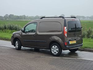 Strona kierowcy z tyłu — Renault KANGOO 1.5 L1 Automaat Navi NAP z 2019 roku