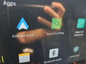 Ekran z Apple CarPlay — Renault MASTER 2.0 L3H2 150Pk Navi AC! z 2024 roku