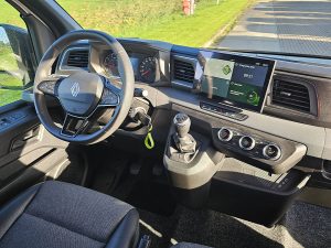 Deska rozdzielcza i stanowisko kierowcy — Renault MASTER 2.0 L3H2 150Pk Navi AC! z 2024 roku