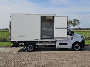 Drzwi boczne przestrzeni ładunkowej — Renault MASTER 2.3 DCI 145 FRIGO LBW z 2020 roku