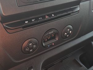 Wyposażenie specjalne wnętrza — Renault MASTER 2.3 DCI 145 FRIGO LBW z 2020 roku
