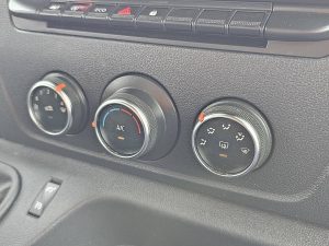 Wyposażenie specjalne wnętrza, ujęcie 2 — Renault MASTER T35 ac camera EURO6 z 2022 roku