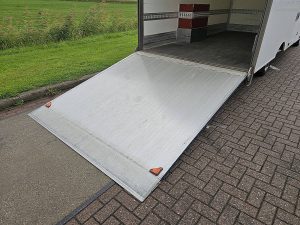 Wyposażenie specjalne — Renault MASTER T35 ac camera EURO6 z 2022 roku