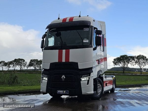 Renault T 480 HIGH EVO 2X TANK z 2022 roku, ciągnik siodłowy z zagranicy — przód pojazdu