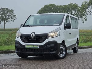 Przód pojazdu — Renault TRAFIC 1.6 DCI L1H1 9-Persoons Eur6 z 2016 roku