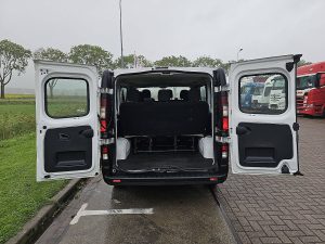 Przestrzeń ładunkowa — Renault TRAFIC 1.6 DCI L1H1 9-Persoons Eur6 z 2016 roku