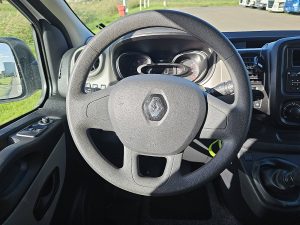 Wyposażenie specjalne wnętrza, ujęcie 2 — Renault TRAFIC 1.6 DCI L1H1 Kombi 8-Pers AC z 2019 roku