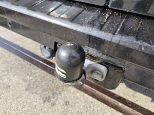 Hak holowniczy — Renault TRAFIC 2.0 DCI L2 DubbeleCabine NAP z 2022 roku