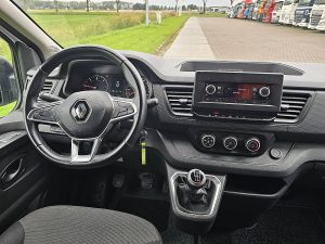 Deska rozdzielcza i stanowisko kierowcy — Renault TRAFIC 2.0 DCI L2H1 Airco Trekhaak z 2022 roku