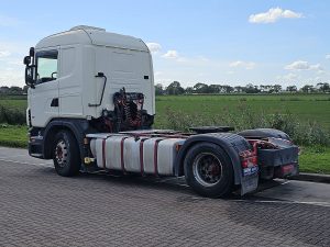 Strona kierowcy z tyłu — Scania G420 CG19 ADBLUE z 2012 roku