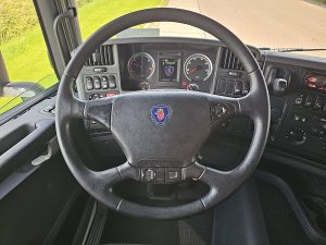 Wyposażenie specjalne wnętrza, ujęcie 2 — Scania G440 z 2013 roku