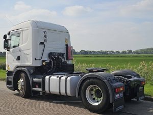 Strona kierowcy z tyłu — Scania G440 z 2013 roku
