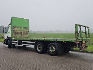 Strona kierowcy z tyłu — Scania P230 6x2*4 Airco NL-Truck z 2009 roku