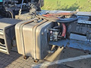 Wyposażenie specjalne, ujęcie 3 — Scania P380 MANUAL HYDRAULICS z 2006 roku