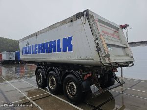 Strona kierowcy z tyłu — Schmitz SKI 24 z 2014 roku