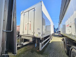 Strona pasażera z tyłu — Schuh ASZ18008 z 2018 roku