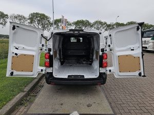 Przestrzeń ładunkowa — Toyota PRO-ACE ELECTRIC snellaad 345km wltp z 2026 roku