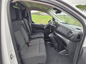 Wnętrze kabiny — Toyota PRO-ACE ELECTRIC snellaad 345km wltp z 2026 roku