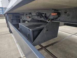 Wyposażenie specjalne, ujęcie 2 — Tracon BURGERS BLOEMEN Blumen Flowers LBW! z 2018 roku