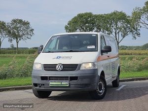 Przód pojazdu — Volkswagen 1,9 z 2008 roku