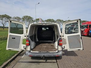 Przestrzeń ładunkowa — Volkswagen 1,9 z 2008 roku