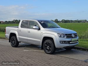 Strona pasażera z przodu — Volkswagen AMAROK 2.0 TDI z 2015 roku