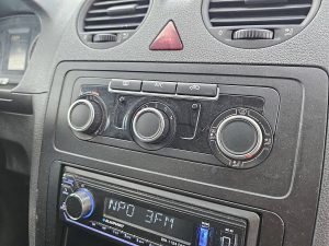 Wyposażenie specjalne wnętrza — Volkswagen CADDY 1.6 Airco NAP Trekhaak ! z 2014 roku