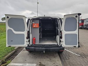 Przestrzeń ładunkowa — Volkswagen CADDY 2.0 CARGO NAP Carplay! z 2021 roku