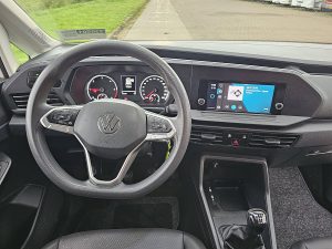 Deska rozdzielcza i stanowisko kierowcy — Volkswagen CADDY 2.0 CARGO NAP Carplay! z 2021 roku