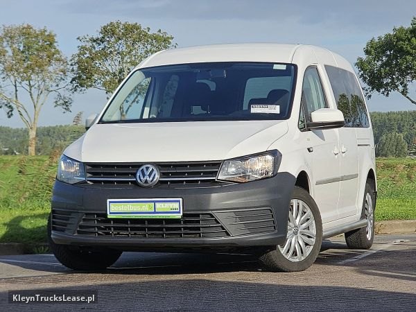 Volkswagen CADDY 2.0 L2 Maxi 5P 2x Schuif z 2017 roku, do przewozu osób z zagranicy — przód pojazdu