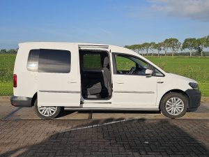 Drzwi boczne przestrzeni ładunkowej — Volkswagen CADDY 2.0 L2 Maxi 5P 2x Schuif z 2017 roku