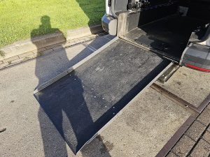 Wyposażenie specjalne, ujęcie 2 — Volkswagen CADDY 2.0 L2 Maxi 5P 2x Schuif z 2017 roku