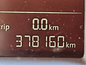 Licznik przebiegu — Volkswagen CADDY 2.0 L2 Maxi 5P 2x Schuif z 2017 roku