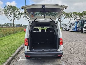 Przestrzeń ładunkowa — Volkswagen CADDY 2.0 L2 Maxi 5P 2x Schuif z 2018 roku
